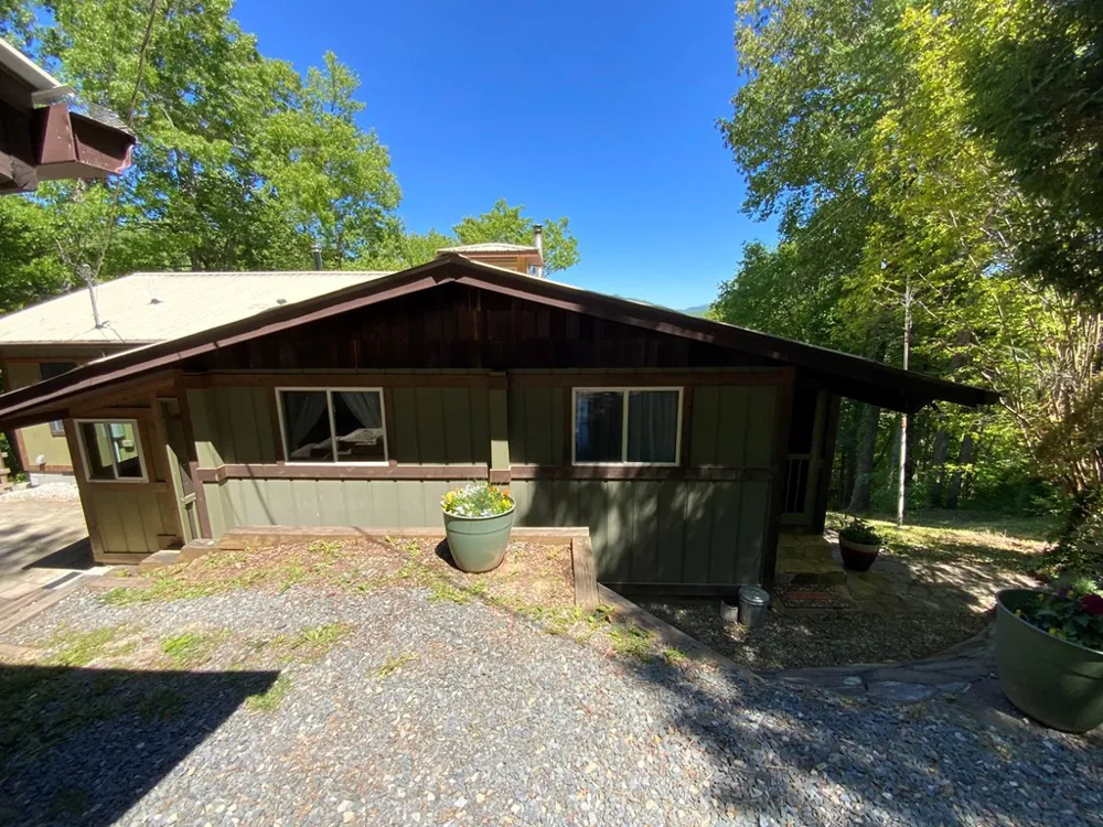354 Deals Gap Robbinsville, NC 28771