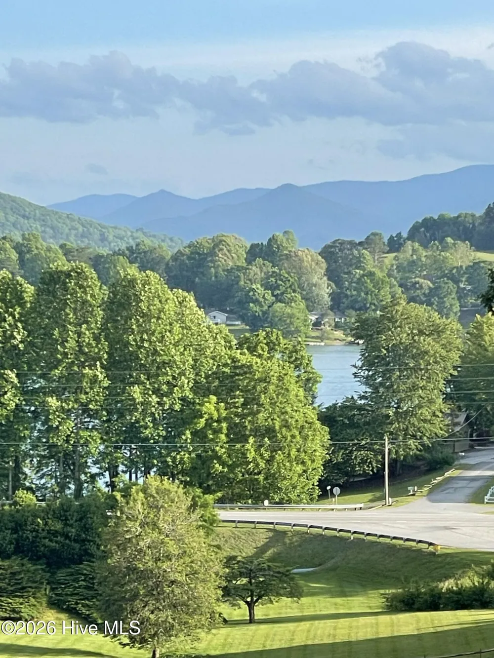 193 Mountain Harbour Drive Hayesville, NC 28904