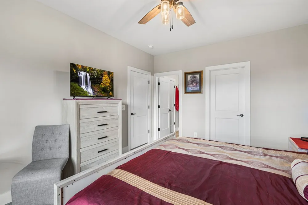 193 Mountain Harbour Drive Hayesville, NC 28904