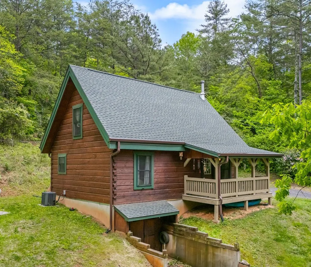 1374 Long Branch Road Marble, NC 28905