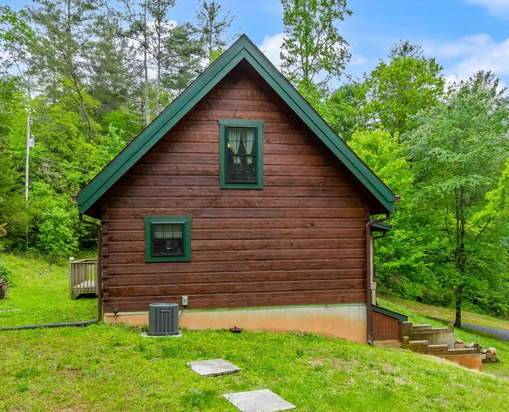 1374 Long Branch Road Marble, NC 28905