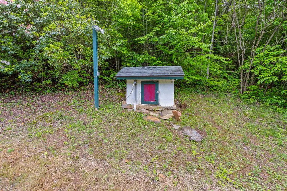 1374 Long Branch Road Marble, NC 28905