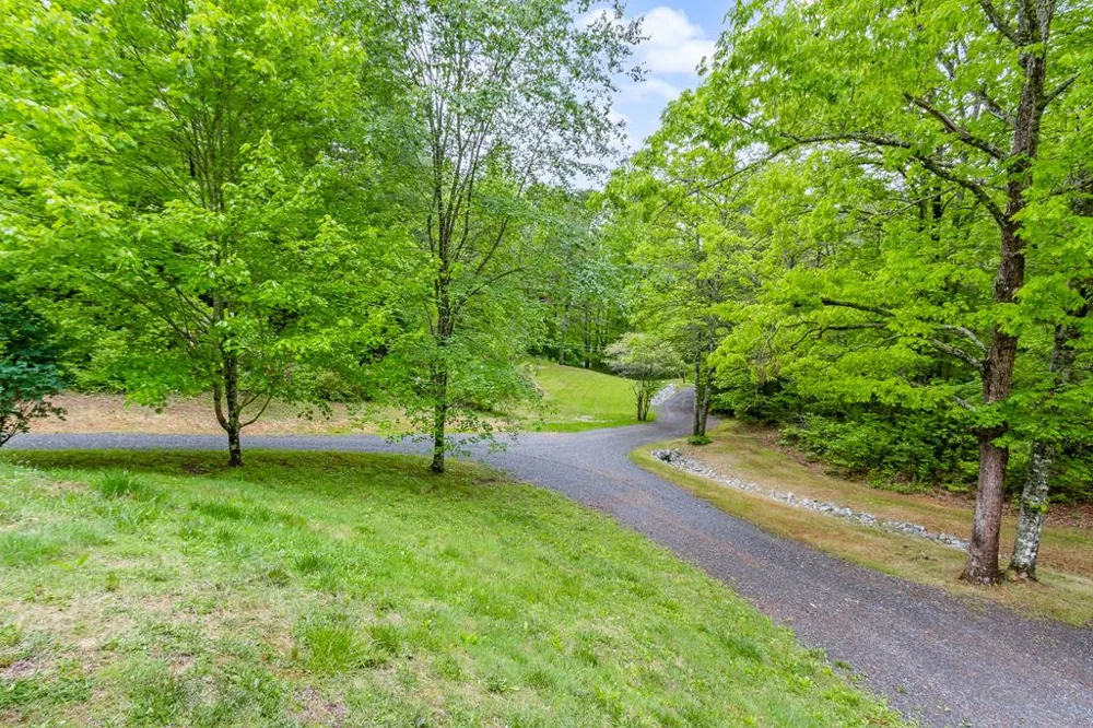 1374 Long Branch Road Marble, NC 28905