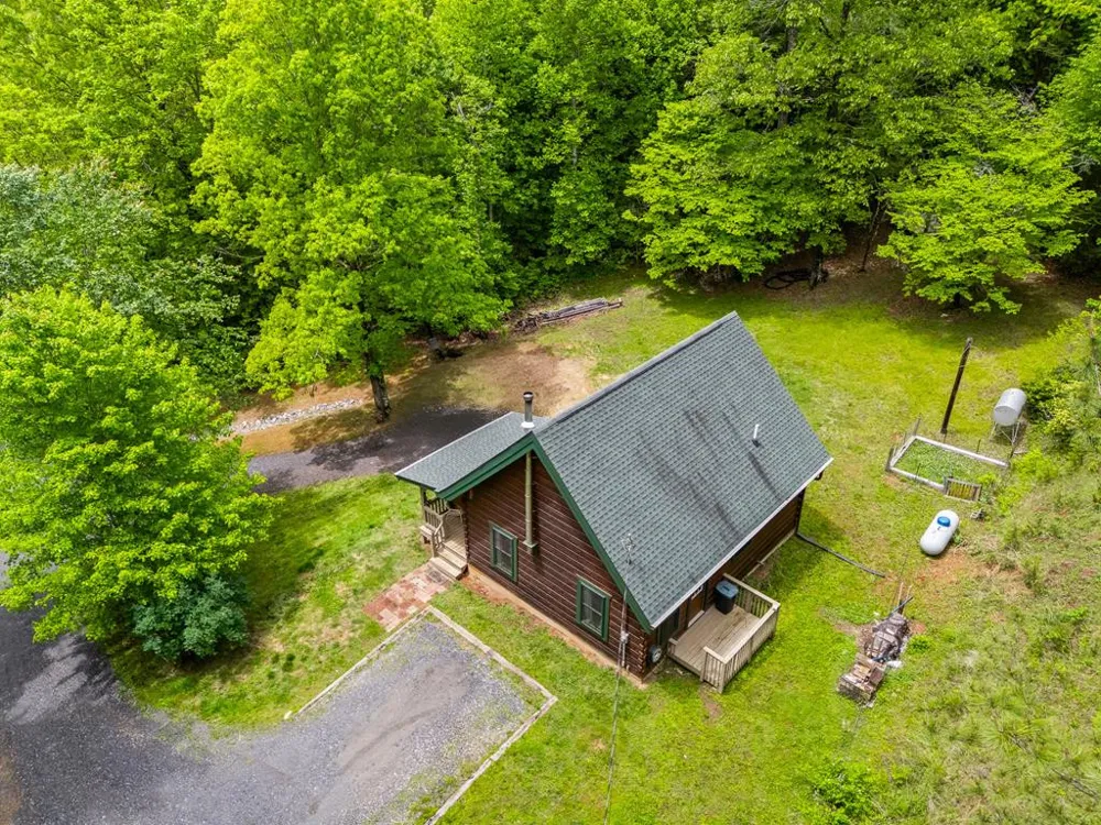1374 Long Branch Road Marble, NC 28905