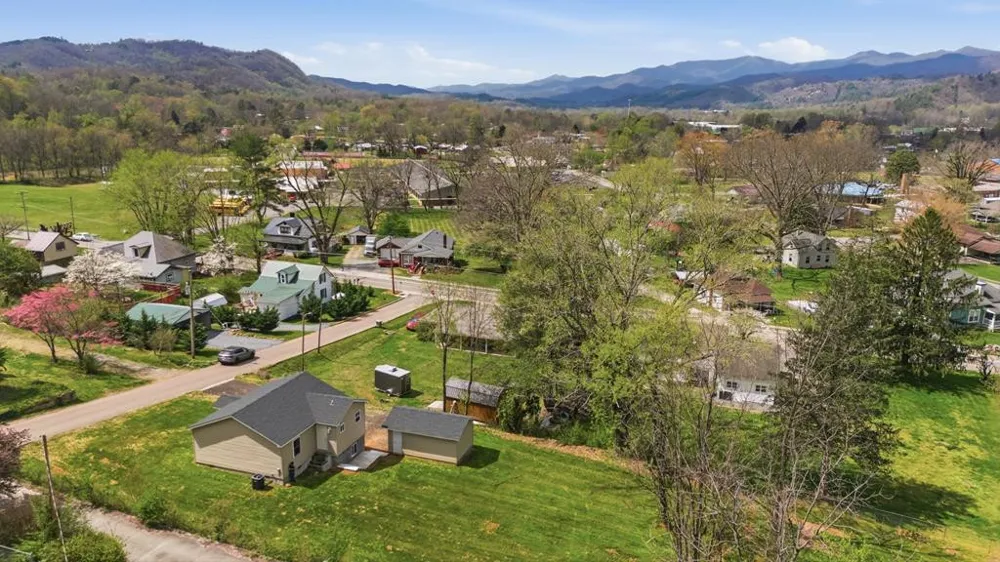 39 Justus Andrews, NC 28901