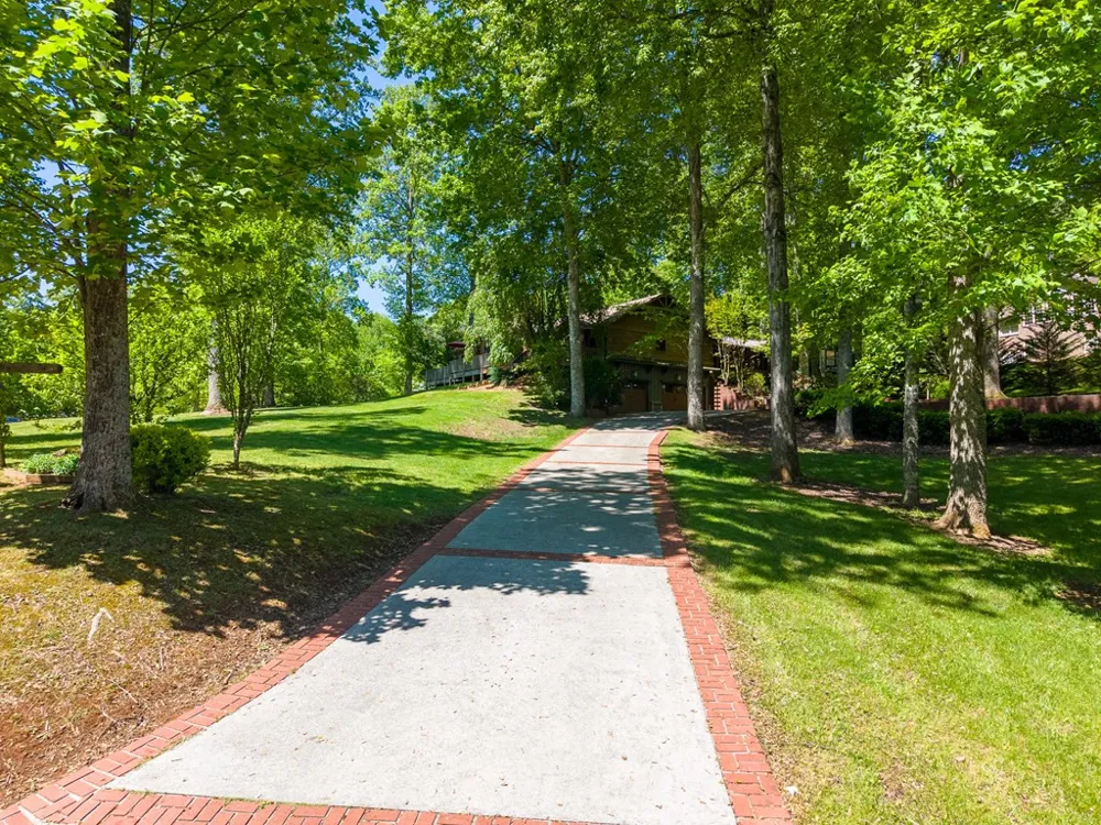 34 Shane Laughter Robbinsville, NC 28771