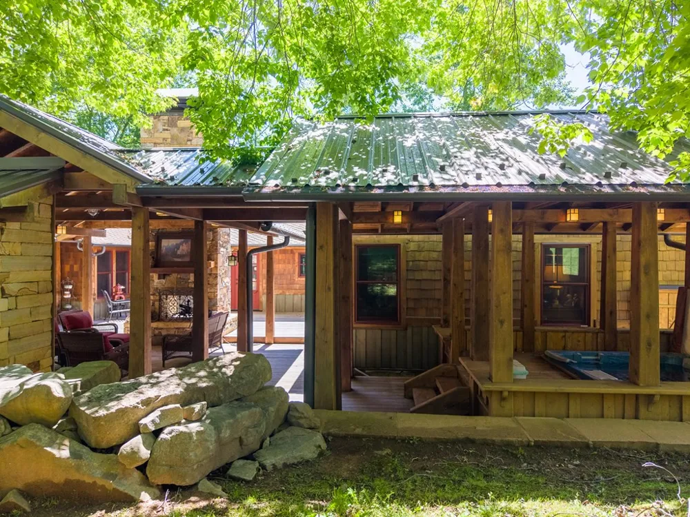34 Shane Laughter Robbinsville, NC 28771