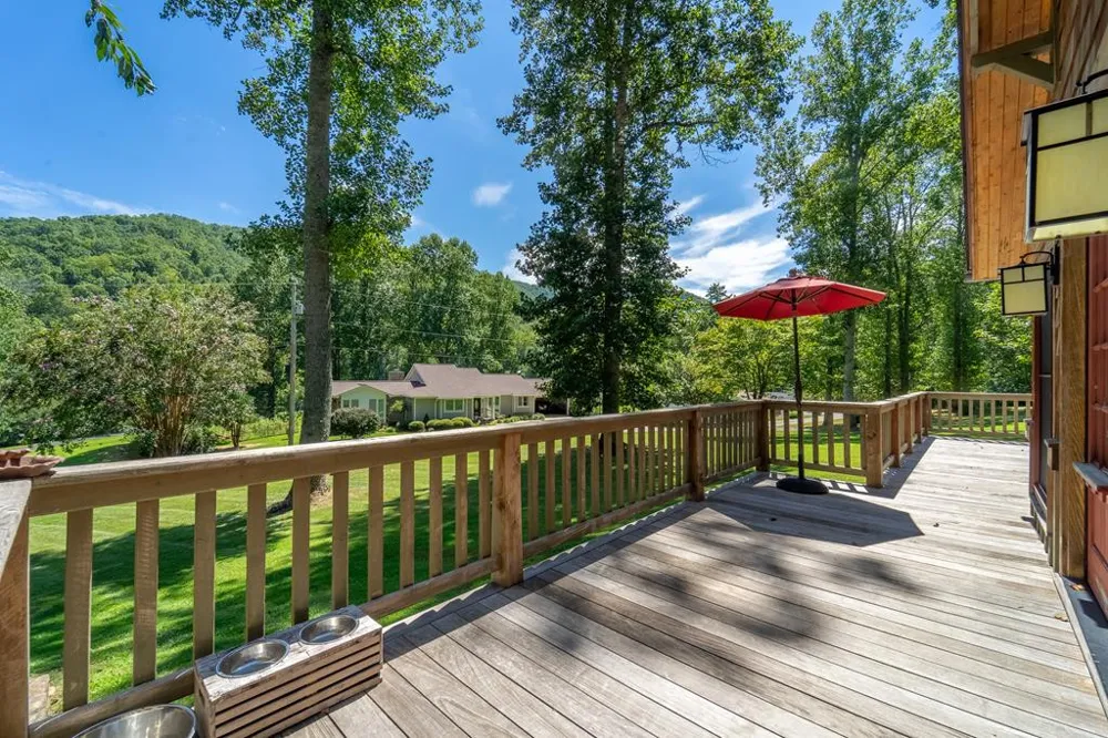 34 Shane Laughter Robbinsville, NC 28771