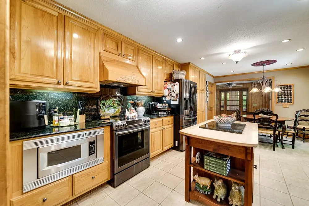 34 Shane Laughter Robbinsville, NC 28771
