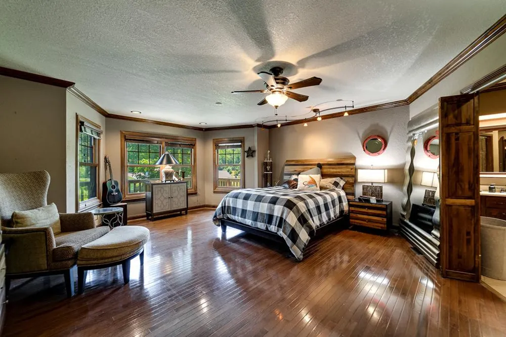 34 Shane Laughter Robbinsville, NC 28771