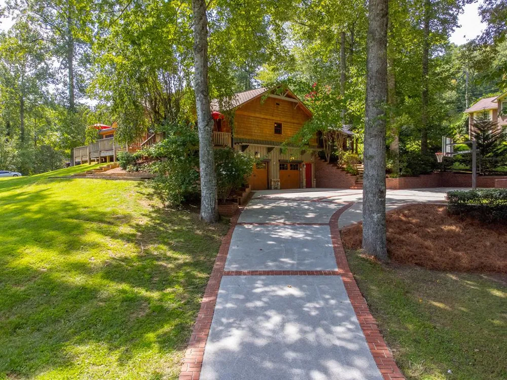 34 Shane Laughter Robbinsville, NC 28771