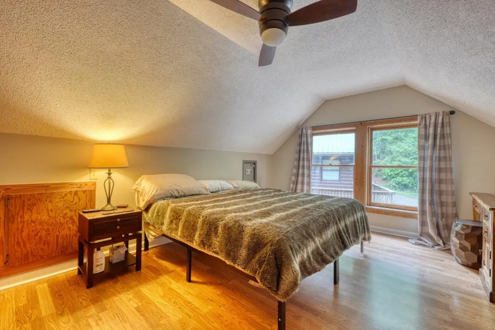 477 Little Snowbird Trail Marble, NC 28905