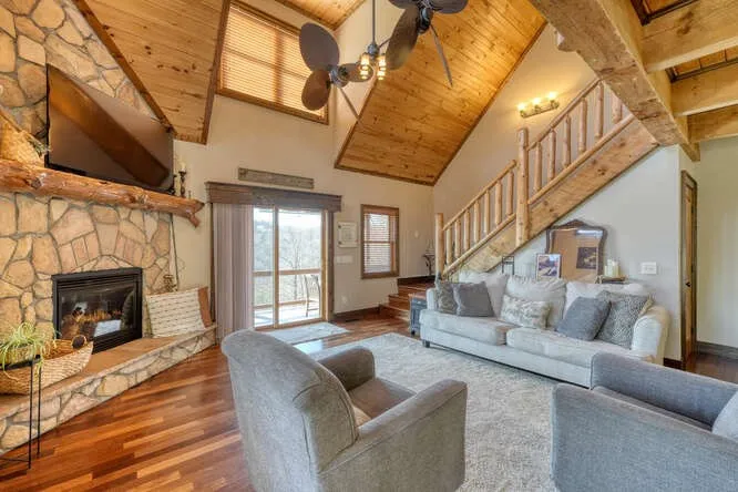 230 Smokin Ridge Hayesville, NC 28904