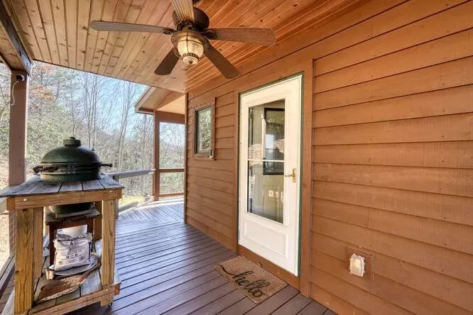 230 Smokin Ridge Hayesville, NC 28904