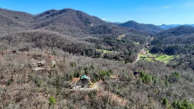 230 Smokin Ridge Hayesville, NC 28904