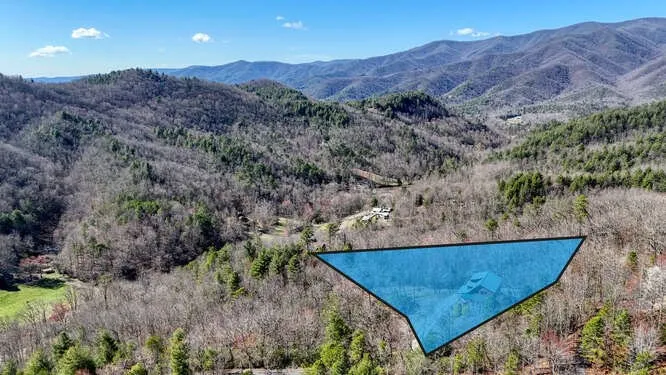 230 Smokin Ridge Hayesville, NC 28904