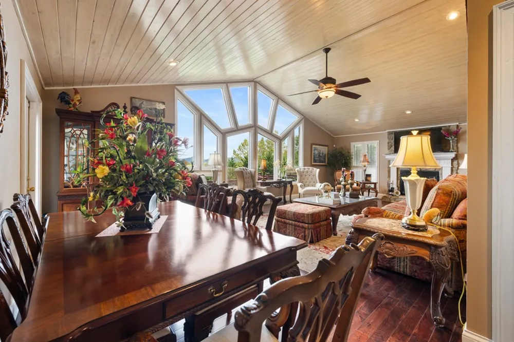 1396 Deerfield Road Young Harris, GA 30582