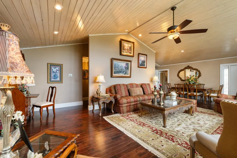 1396 Deerfield Road Young Harris, GA 30582