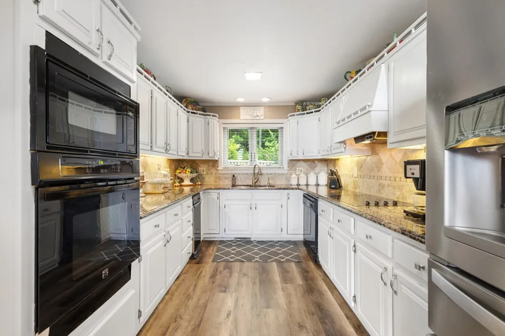 1396 Deerfield Road Young Harris, GA 30582