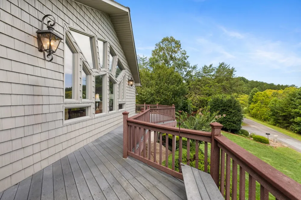 1396 Deerfield Road Young Harris, GA 30582