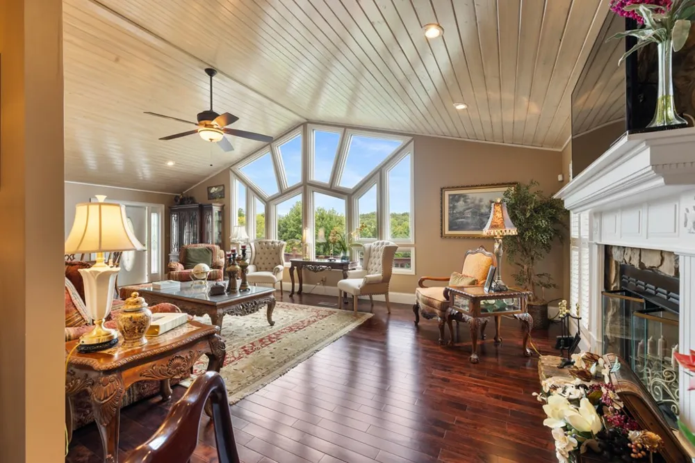 1396 Deerfield Road Young Harris, GA 30582