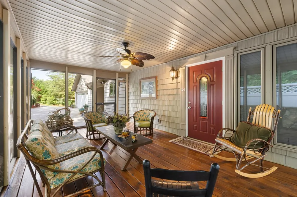 1396 Deerfield Road Young Harris, GA 30582