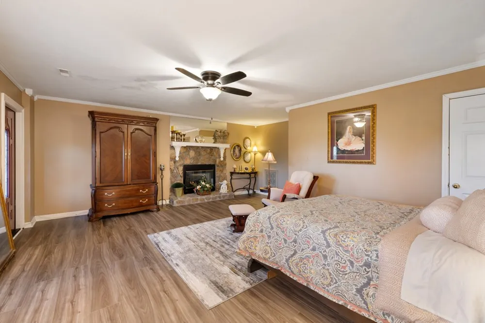 1396 Deerfield Road Young Harris, GA 30582