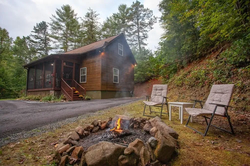 138 Hubbell Lane Robbinsville, NC 28771