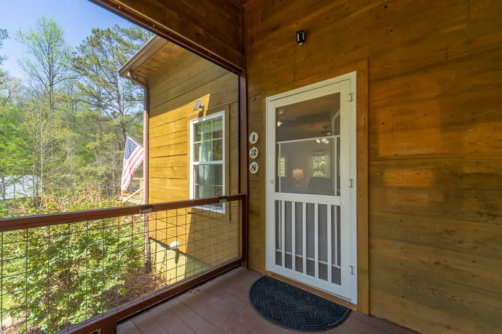 138 Hubbell Lane Robbinsville, NC 28771
