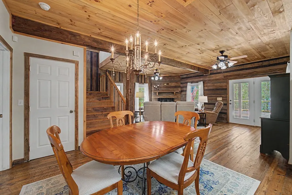 138 Hubbell Lane Robbinsville, NC 28771