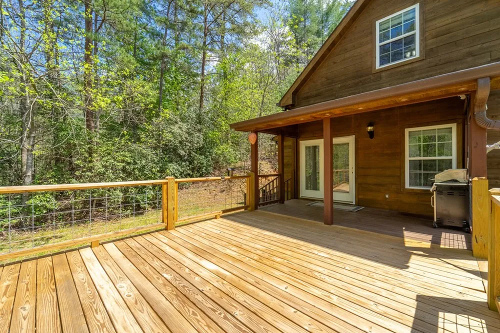 138 Hubbell Lane Robbinsville, NC 28771