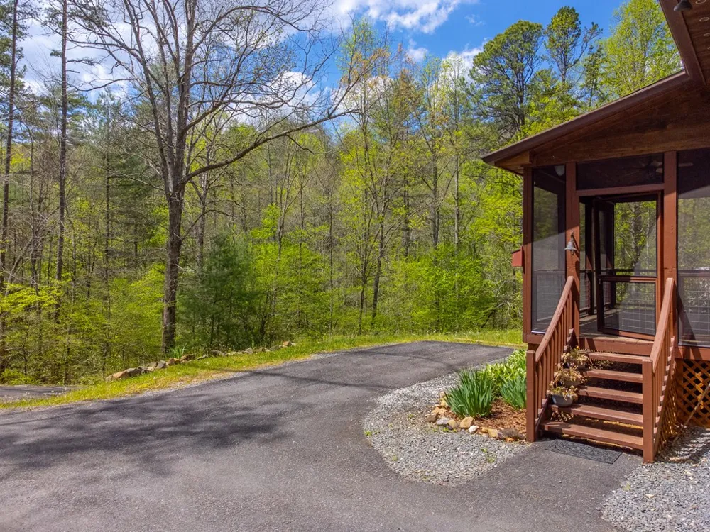 138 Hubbell Lane Robbinsville, NC 28771