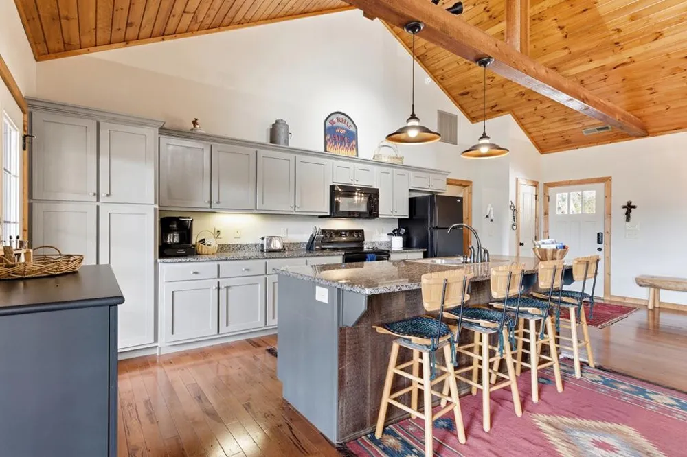 362 Nantahala Harbor Drive Topton, NC 28781