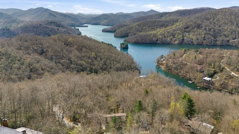 362 Nantahala Harbor Drive Topton, NC 28781