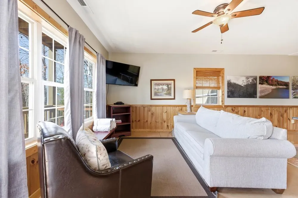 362 Nantahala Harbor Drive Topton, NC 28781