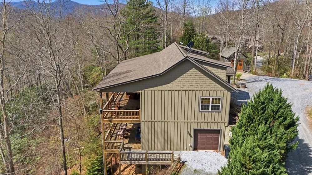 362 Nantahala Harbor Drive Topton, NC 28781