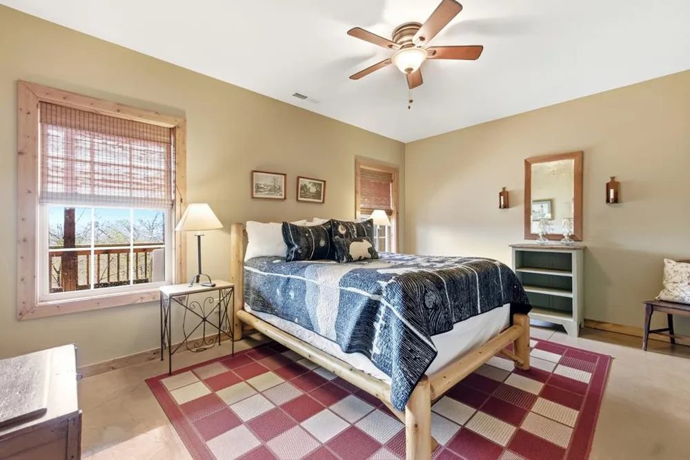 362 Nantahala Harbor Drive Topton, NC 28781