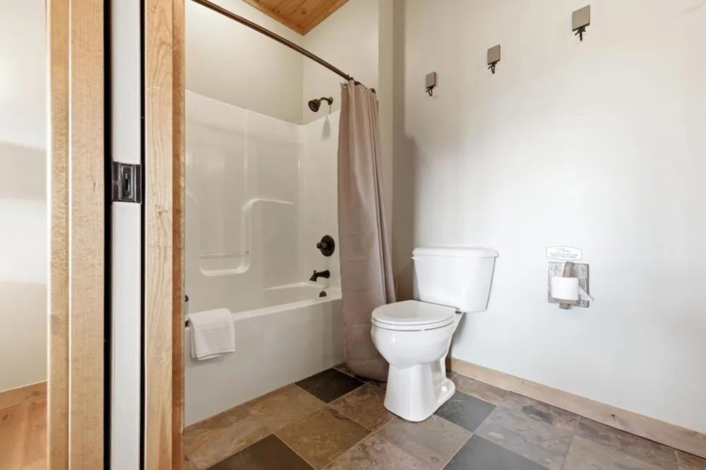 362 Nantahala Harbor Drive Topton, NC 28781