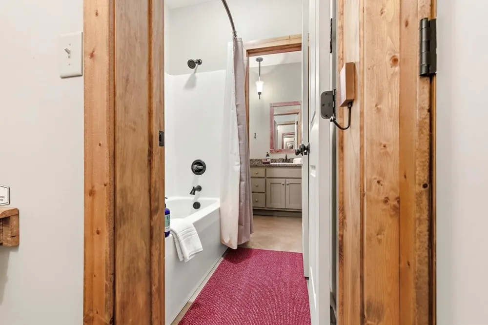 362 Nantahala Harbor Drive Topton, NC 28781
