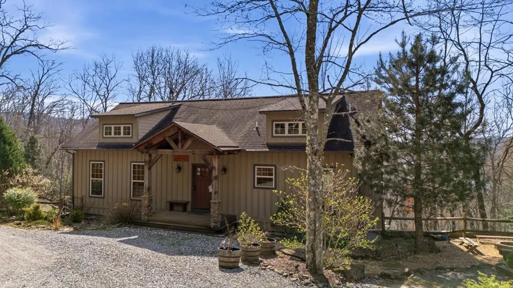 362 Nantahala Harbor Drive Topton, NC 28781