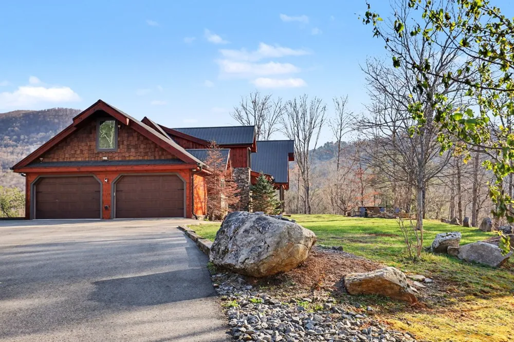 4760 Anderson Road Hiawassee, GA 30546