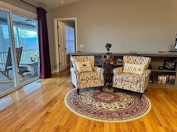 7 Lakeview Drive Hayesville, NC 28904