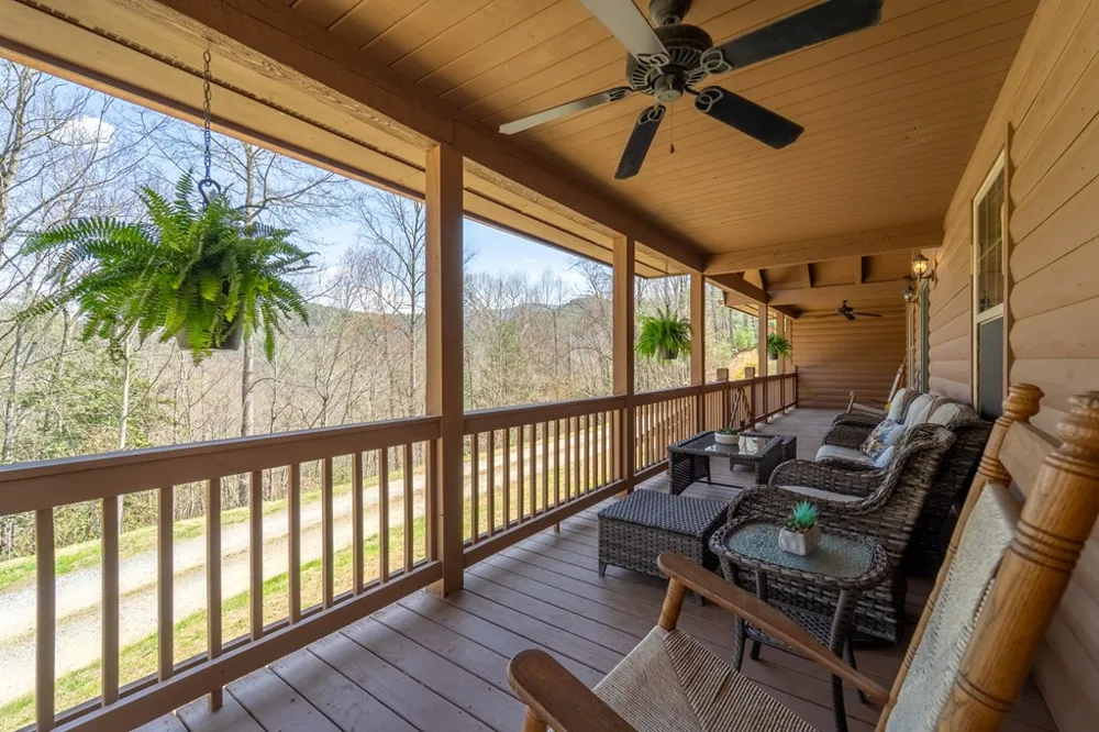 1960 Atoah Road Robbinsville, NC 28771