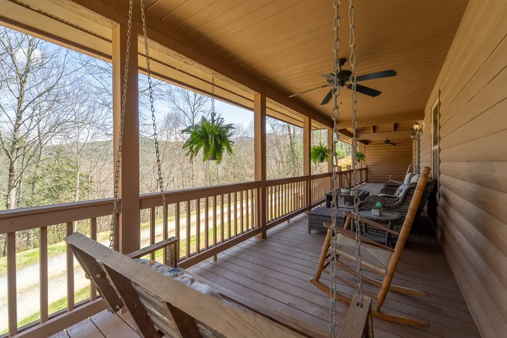 1960 Atoah Road Robbinsville, NC 28771