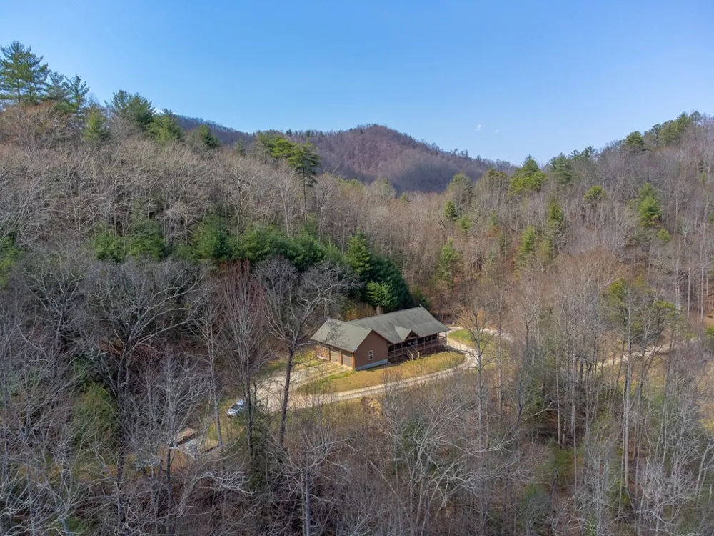 1960 Atoah Road Robbinsville, NC 28771