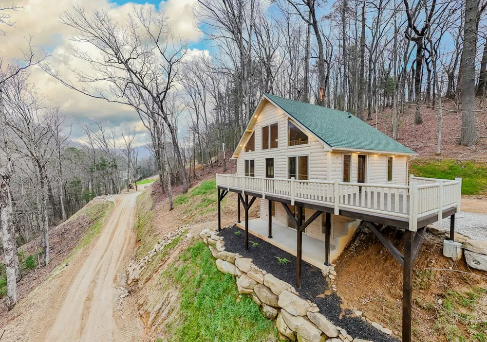 153 Betty Sue Deyton Road Robbinsville, NC 28771
