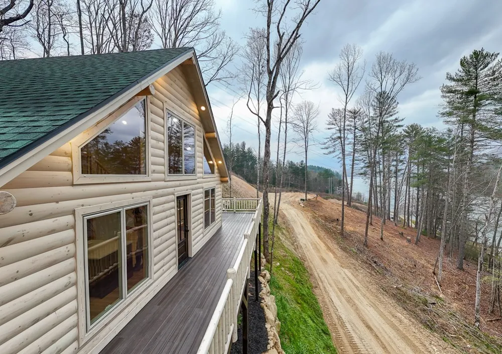 153 Betty Sue Deyton Road Robbinsville, NC 28771