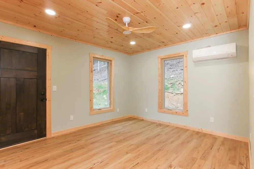 153 Betty Sue Deyton Road Robbinsville, NC 28771