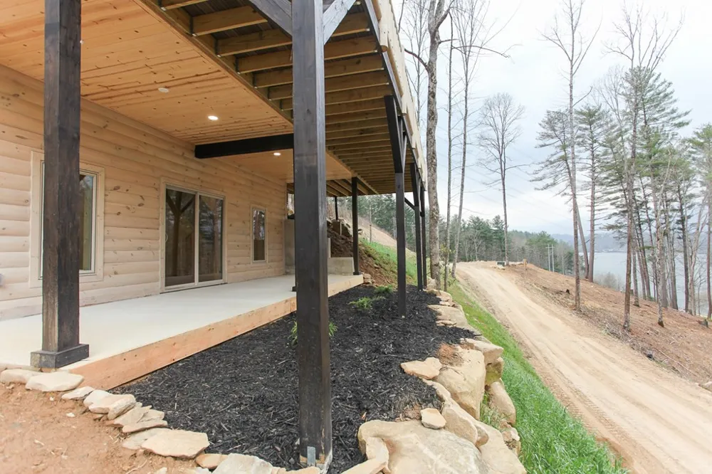 153 Betty Sue Deyton Road Robbinsville, NC 28771