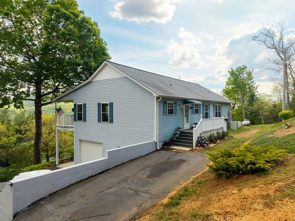 619 Pounding Mill Loop Hayesville, NC 28904